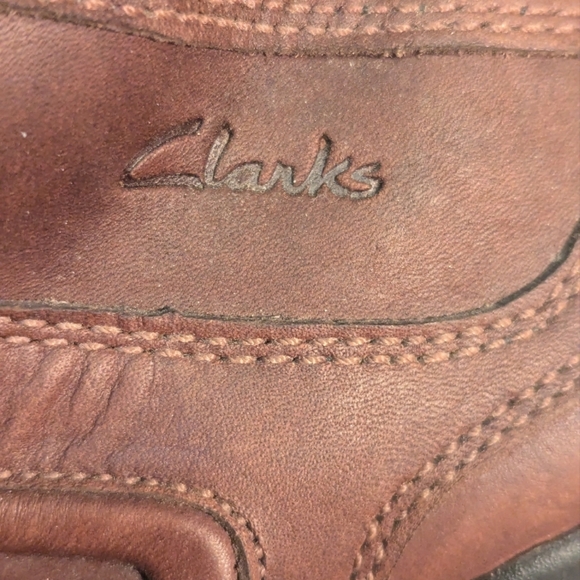 Sturdy Brown Hiking Boots - Picture 4 of 12